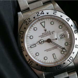 Rolex Explorer II 40mm 16570 polar dial swiss only perfect full set 1999